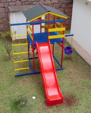 Casa do Tarzan Madeira Maciça