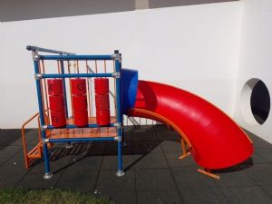 Play Infantil c/ Escorregador em Curva