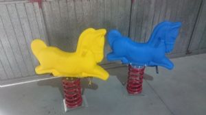 CAVALINHO INTANFIL DE MOLA PARA PLAYGROUNDS