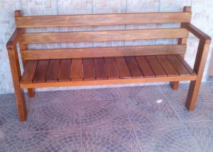 BANCO DE JARDIM DE MADEIRA