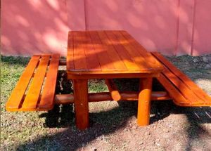 MESA COM BANCO DE MADEIRA - PIQUENIQUE