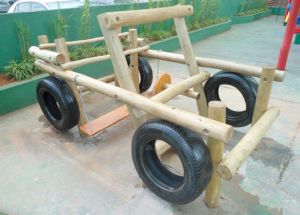 Jipe de madeira para Playground