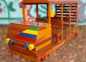Trenzinho de Madeira para Playground